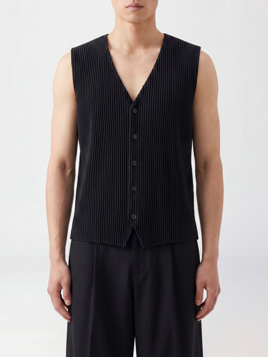 HOMME PLISSE’ ISSEY MIYAKE Homme Plissé Issey Miyake Slim Fit Pleated V-Neck Tailored Waistcoat